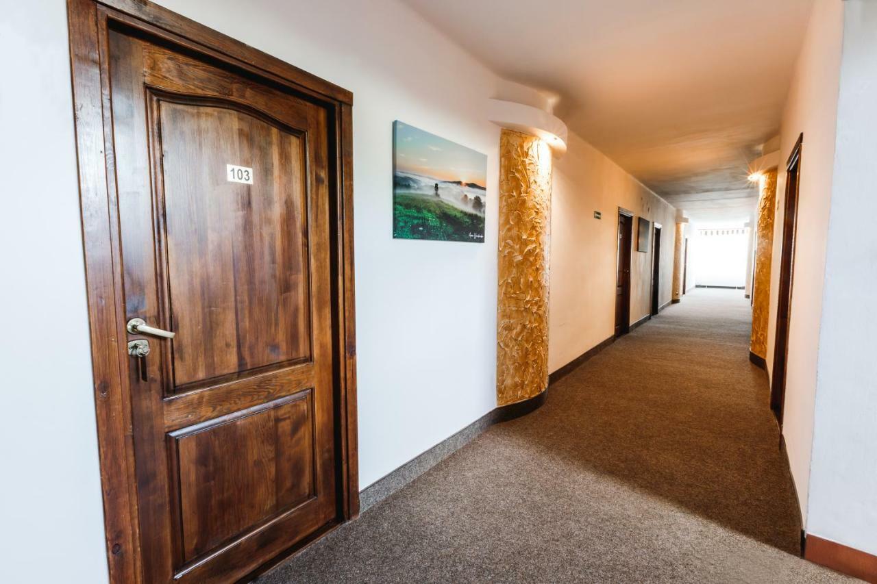 Bed and Breakfast Osrodek Wypoczynkowy Tarnica Solina  Exterior foto